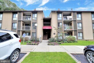 Building Photo - 5915 Tamar Dr