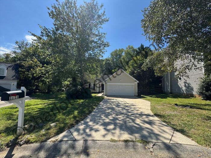 Foto principal - Beautiful 3 bedroom 2 bathroom home in Cha...