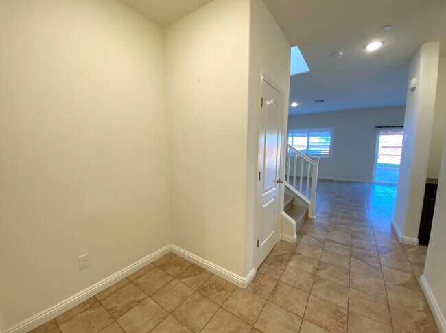 Building Photo - 4209 Candle Ct