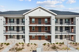 Building Photo - 675 S 100 W