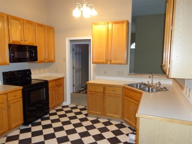 Foto del edificio - 1448 Rainforest Ct