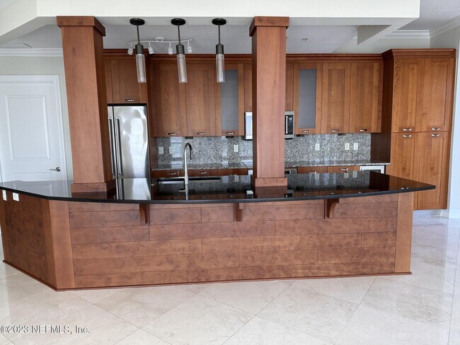 Foto del edificio - 1431 Riverplace Blvd