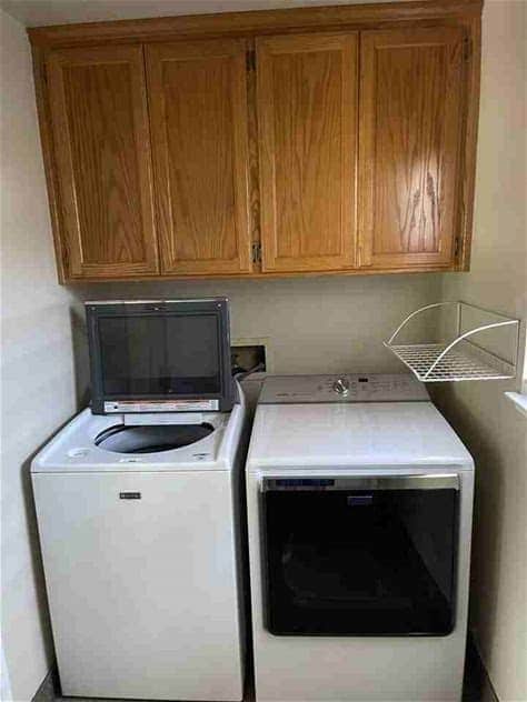 Building Photo - 47 Shari Ln