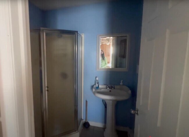 Photo - 213 Franklin St Apartment