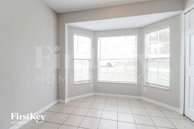Foto del edificio - 6564 Viewpoint Ct