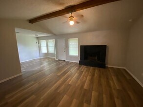 Building Photo - 414 Baumann Dr