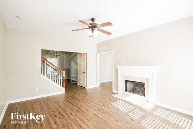 Building Photo - 1660 Comanche Run