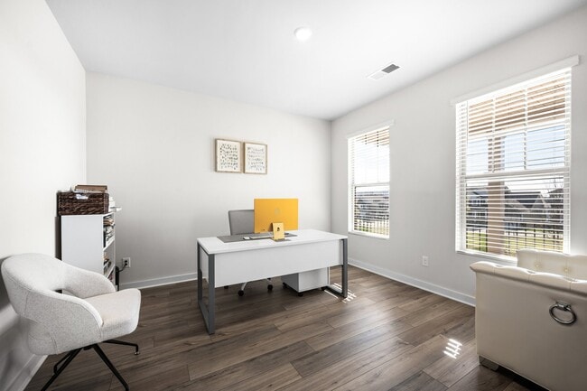 Foto del edificio - 643 Snapdragon Ln
