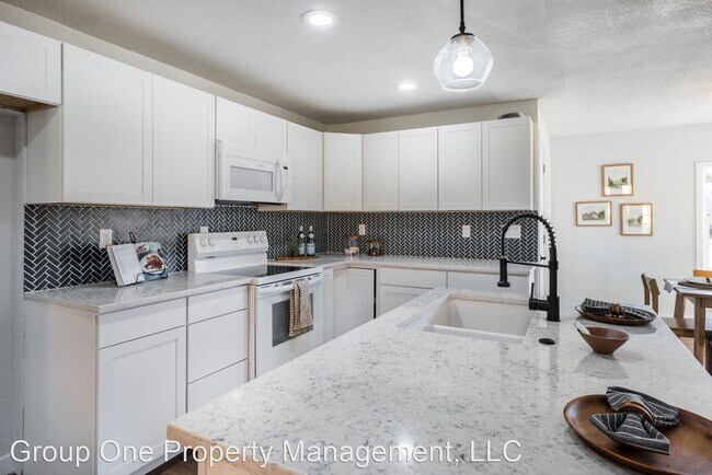 Foto del edificio - 3 br, 2 bath House - 500 E Mango