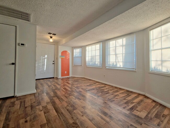 Foto del edificio - 2601 25th St