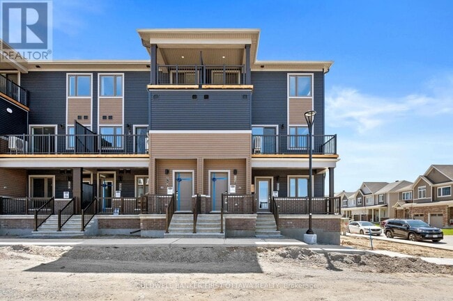 Building Photo - 320 Lillian Freiman Private