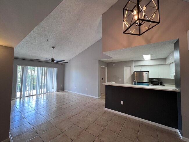 Foto del edificio - 7896 Sonoma Springs Cir
