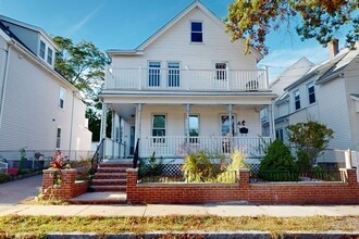Building Photo - 58 Teel St