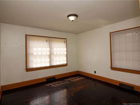 Building Photo - 1205 N Barker St, Lumberton, NC 28358