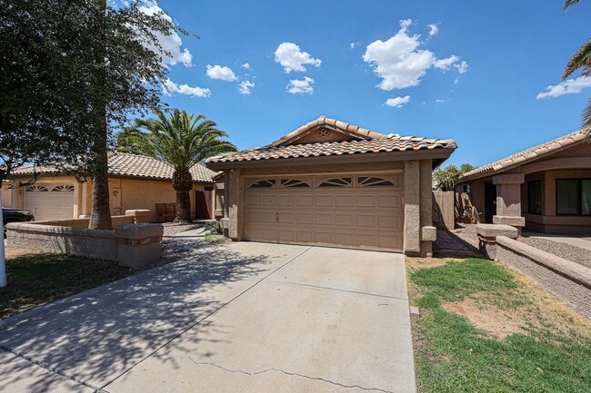 Foto del edificio - Beautifully renovated 3 bedroom 2 bathroom...
