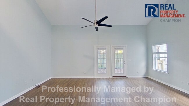 Cute 3 BD/2 BA Townhome Style Near UNCW - Cute 3 BD/2 BA Townhome Style Near UNCW