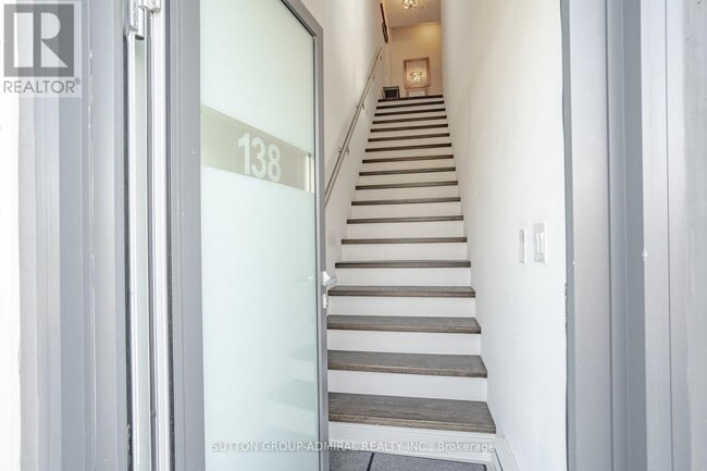 Building Photo - 331 Broward Wy.