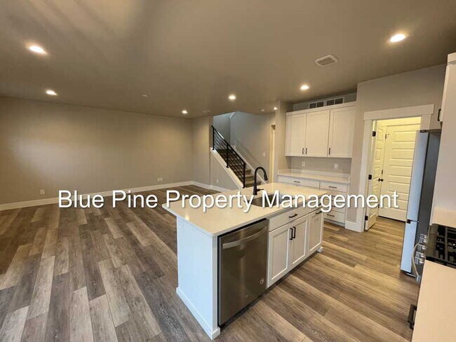 Foto del edificio - 2925 Sunburst Dr