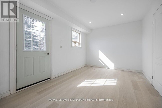 Photo du bâtiment - 54 Tuscarora Dr