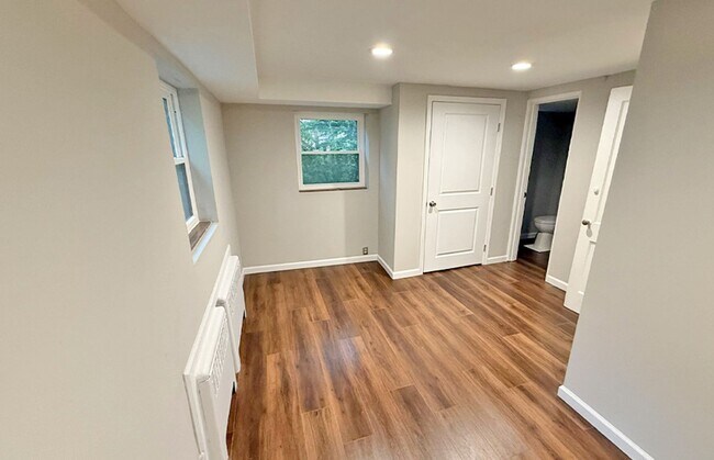 Foto del edificio - 458 Wood Ave