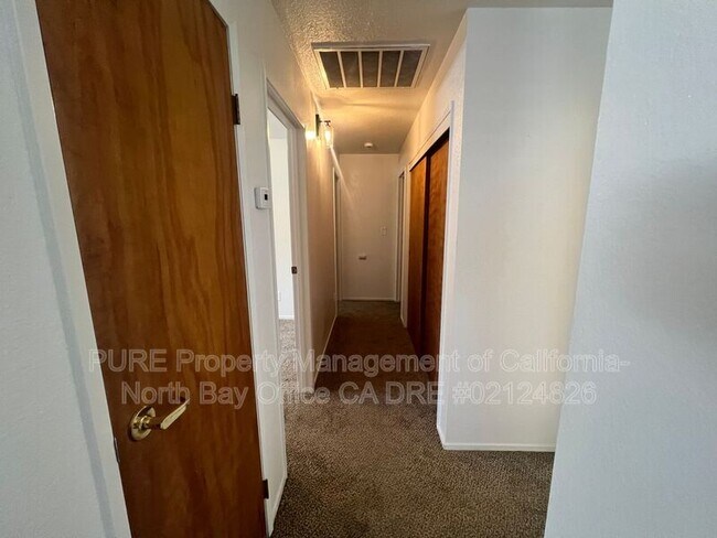 Building Photo - 2090 Rd B
