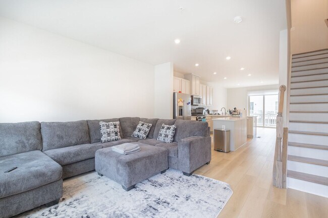 Foto del edificio - Beautiful 3 BR/3.5 BA Townhome in Hanover!