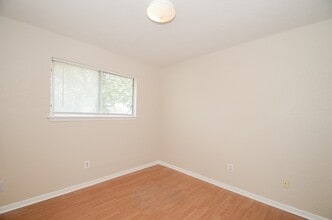 Building Photo - 1722 Foxlake Dr