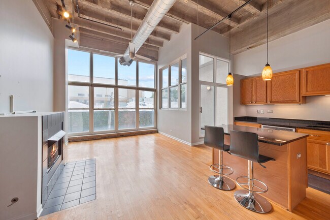 Foto del edificio - 1834 Ridge Ave