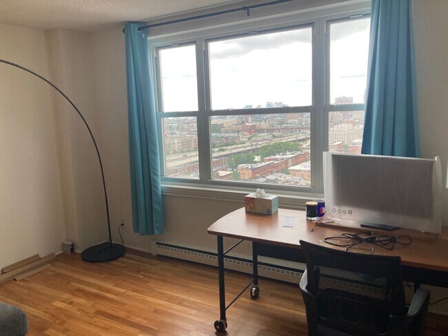 Foto del edificio - One-Bedroom Mt. Vernon Condo in St. Paul A...