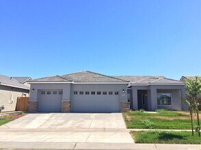 Building Photo - 2092 Moss Glen Loop
