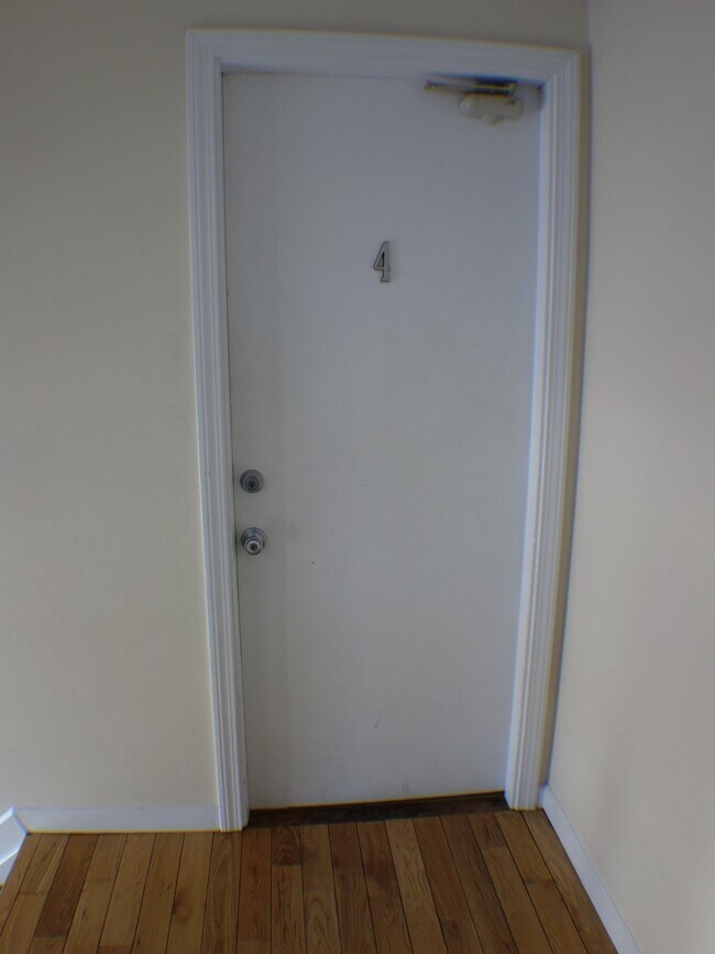 3 Williams Ave. Apartment for Rent in Kittery, ME