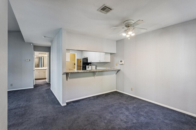 Foto del edificio - 600 Canyon Oaks Dr