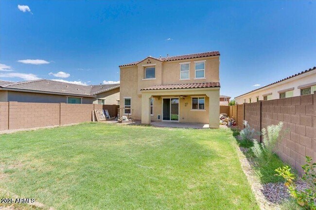 Foto del edificio - 10638 E Corbin Ave