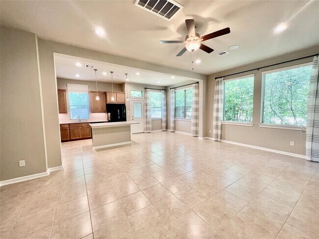 Building Photo - 110 Handley Dr