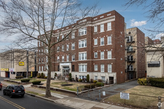 Building Photo - The Courtyard