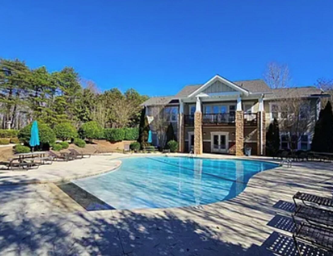 Foto principal - 632 Overlook Dr