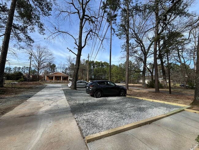 Foto del edificio - Modern 2BD*, 2BA with 3rd Bonus Room Near Downtown Durham with Assigned Off-Street Parking and Ba...
