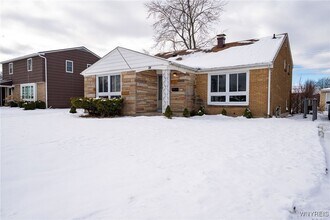 Building Photo - 24 Honduras Ln