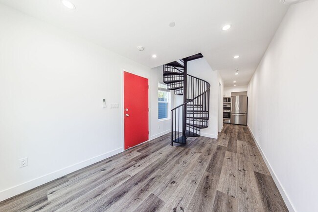 Foto del edificio - 3015 Alsace Ave