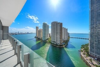 Building Photo - 300 Biscayne Blvd