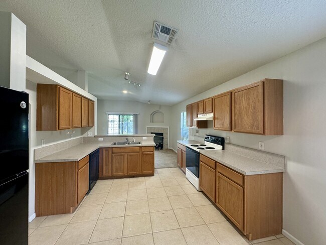 Building Photo - 1510 Wayward Wind Ln