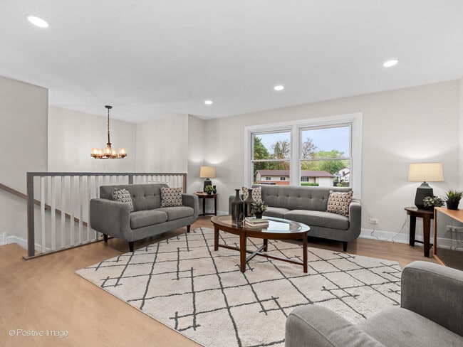 Building Photo - 6950 Longmeadow Ln