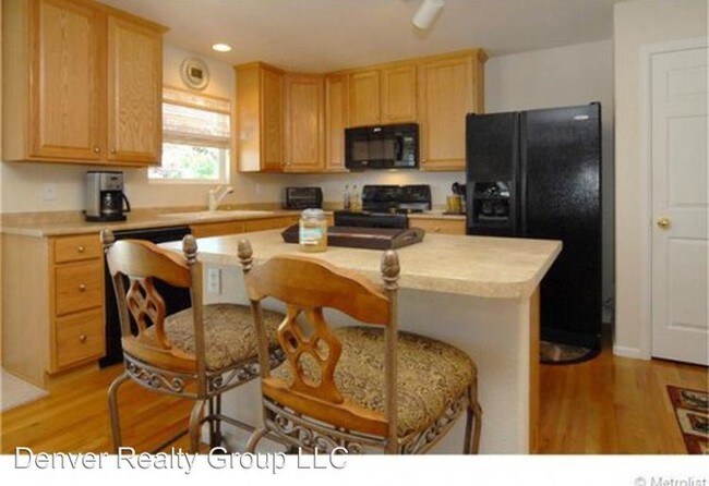 Foto del edificio - 3 br, 3 bath House - 23626 E Mississippi Cir