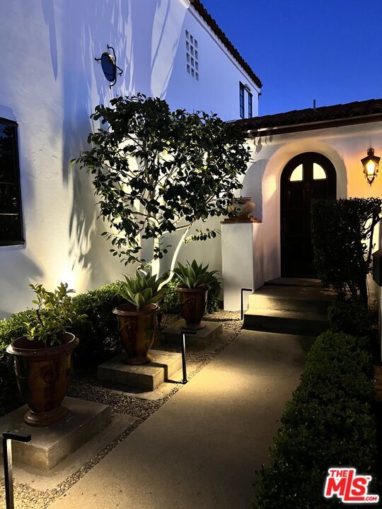 Building Photo - 1118 Chautauqua Blvd