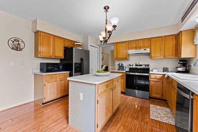 Foto del edificio - 4141 Crystal Creek Dr