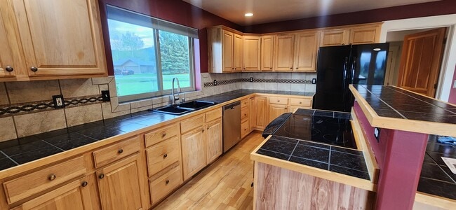 Building Photo - 8105 Alamosa Ln