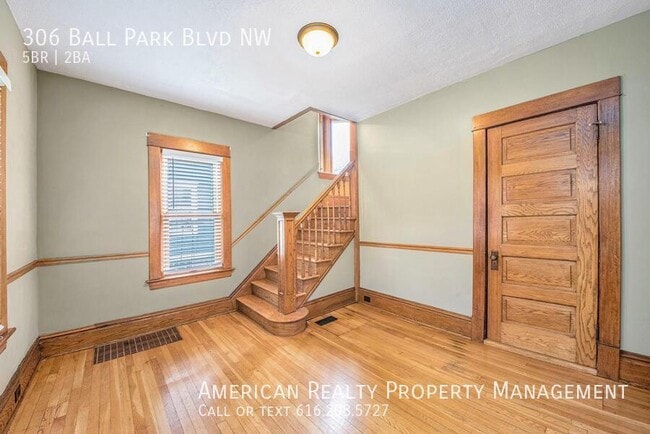 Foto del edificio - 306 Ball Park Blvd NW