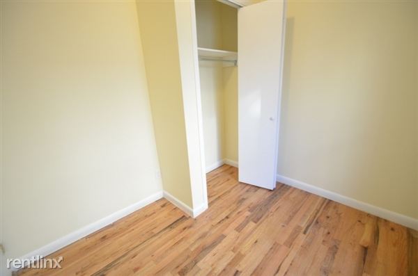 Foto del edificio - 245 E 14th St