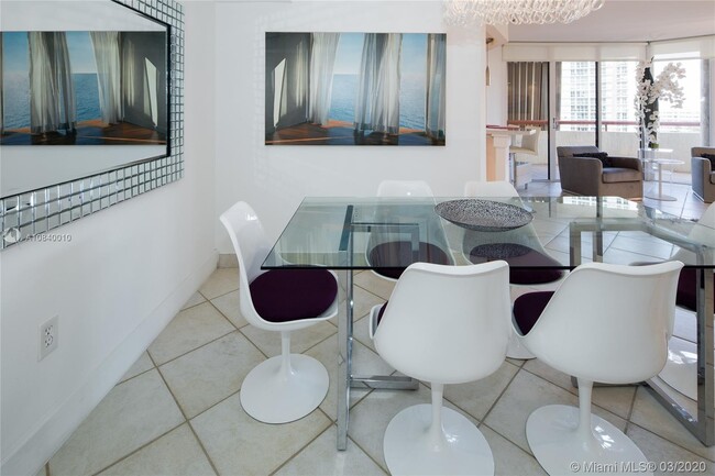 Building Photo - 15645 Collins Ave