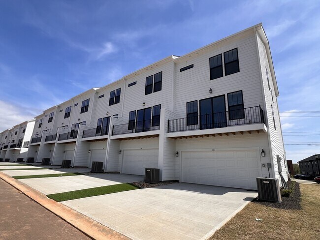 Foto del edificio - Northside Townhomes